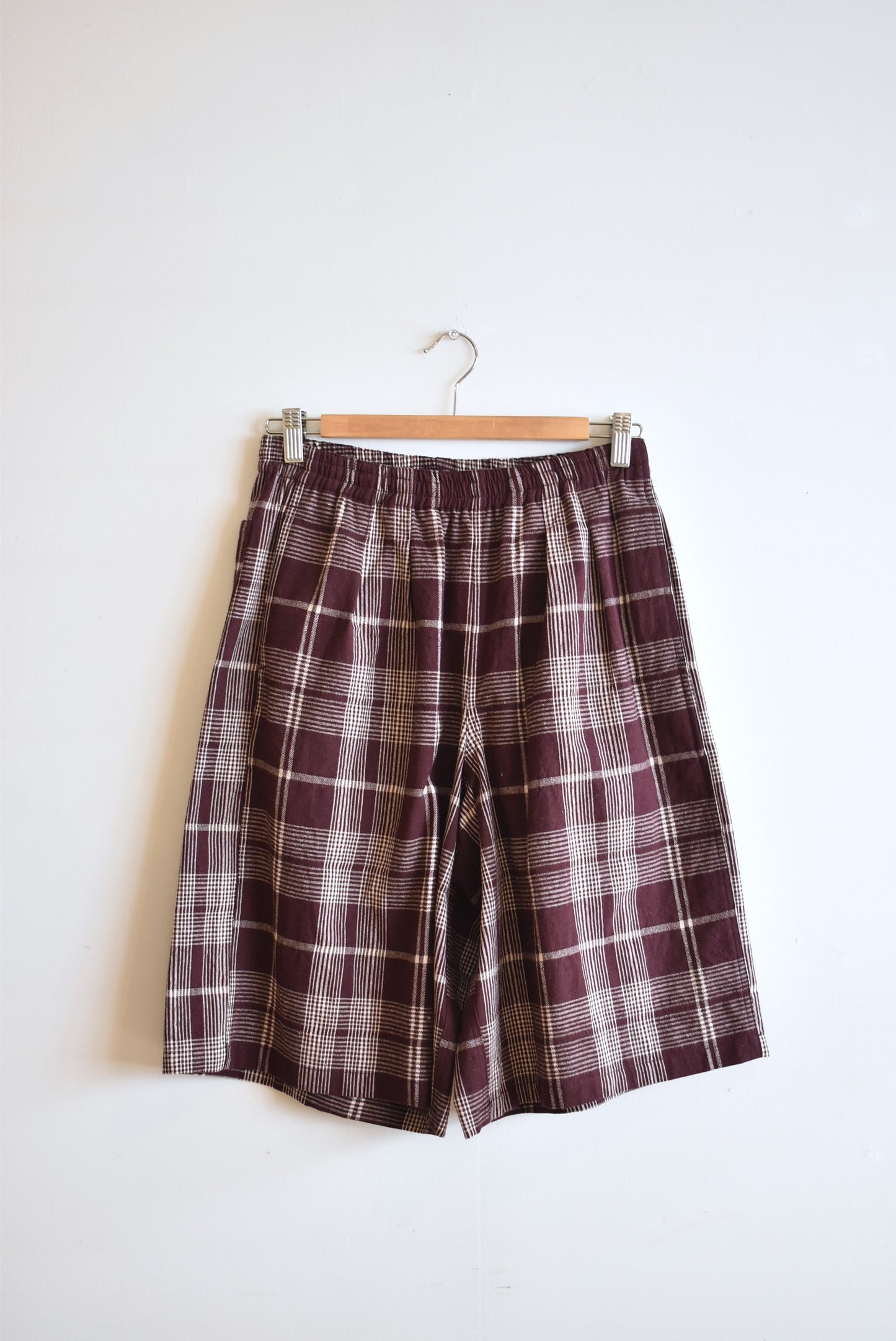 「BURLAP OUTFITTER」track jam linen -burgundy/white-