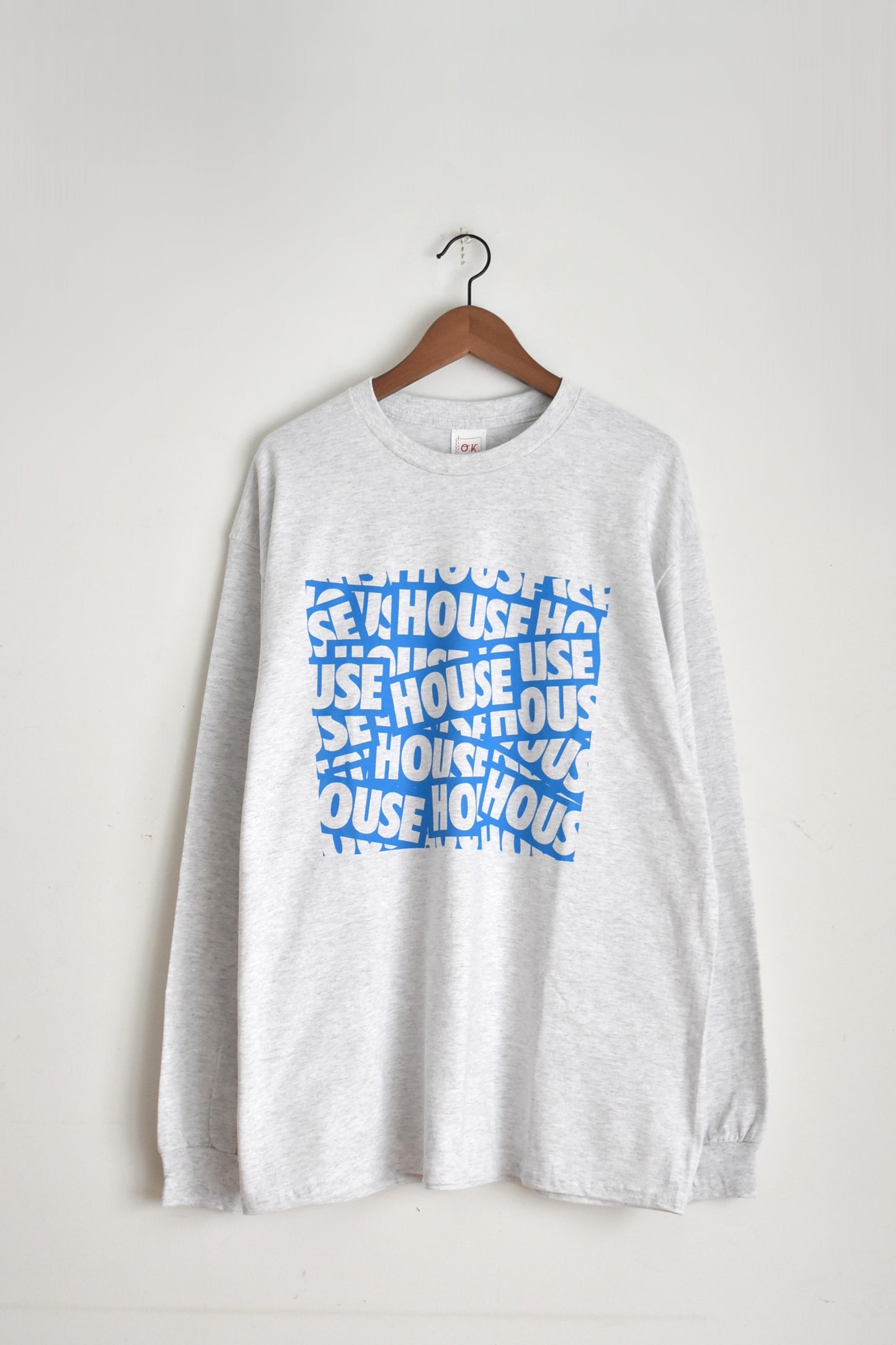「O.K.」 ”HOUSE STICKER” L/S tee -gray/blue-