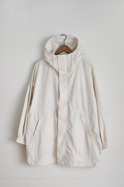 「hunch」nylon mountain parka -off white-