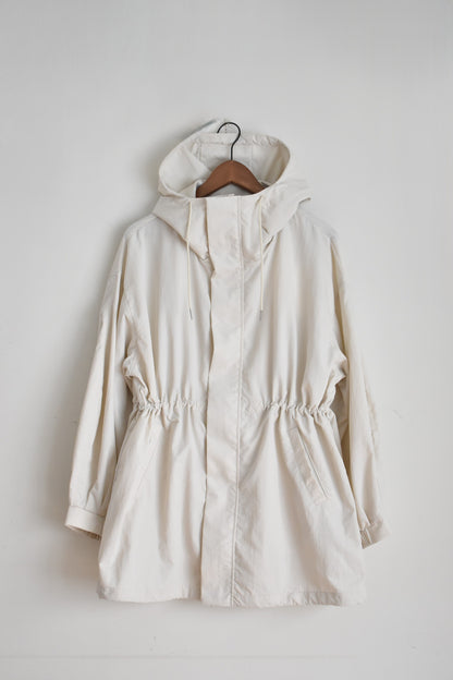 「hunch」nylon mountain parka -off white-